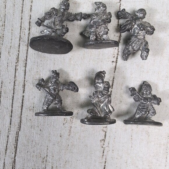 Lot Of 8 Metal Fantasy RPG Mini Figures - Picture 5 of 6